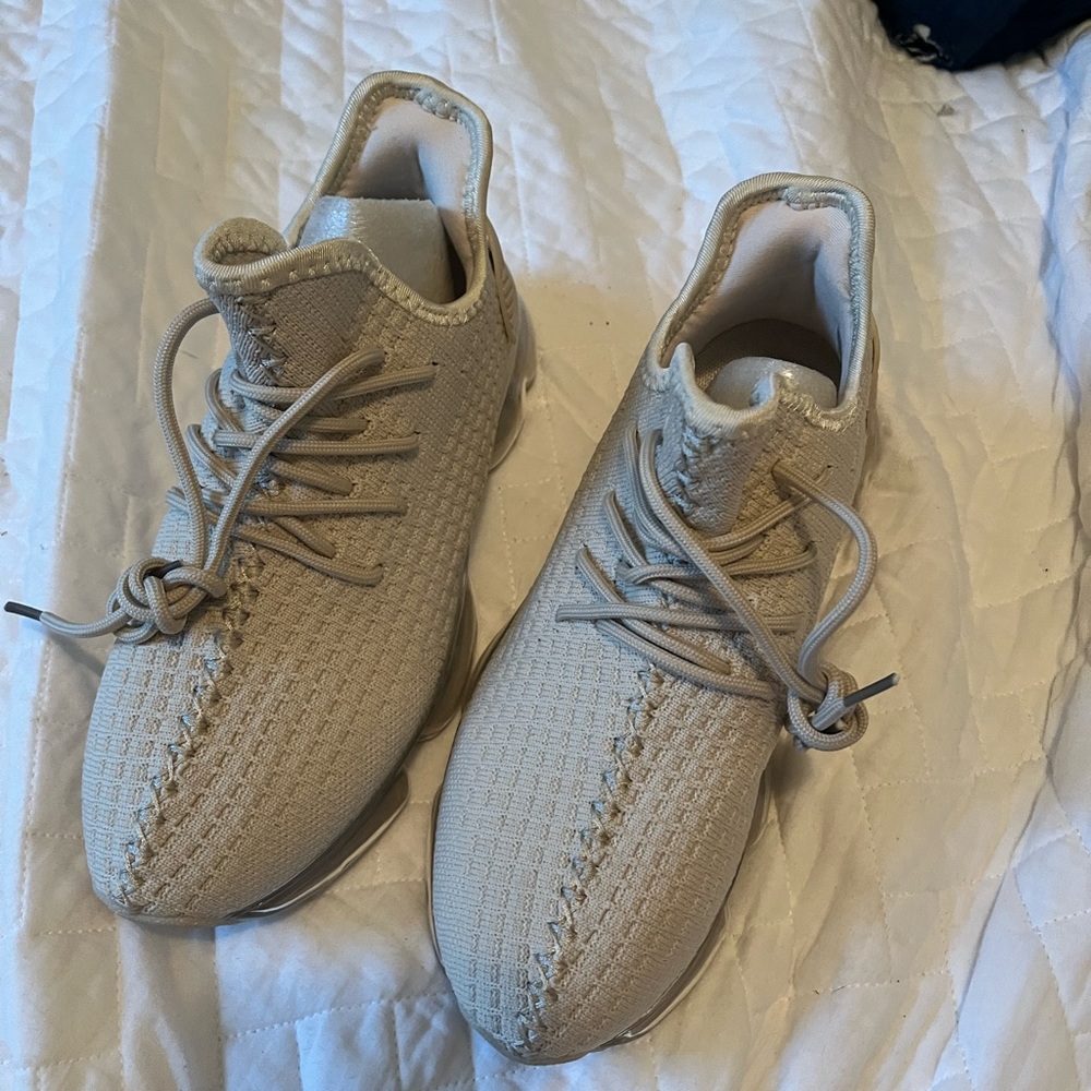 Fashion sneakers
